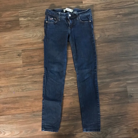 Hollister Skinny Jeans - Picture 1 of 3
